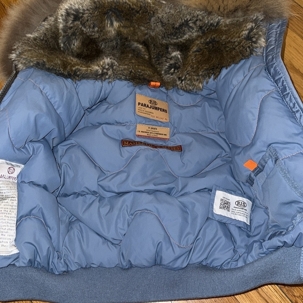 Parajumpers Kids masterpiece series Powder Blue Puffer Jacket with Fur-Trim Hood - Picture 7 of 16